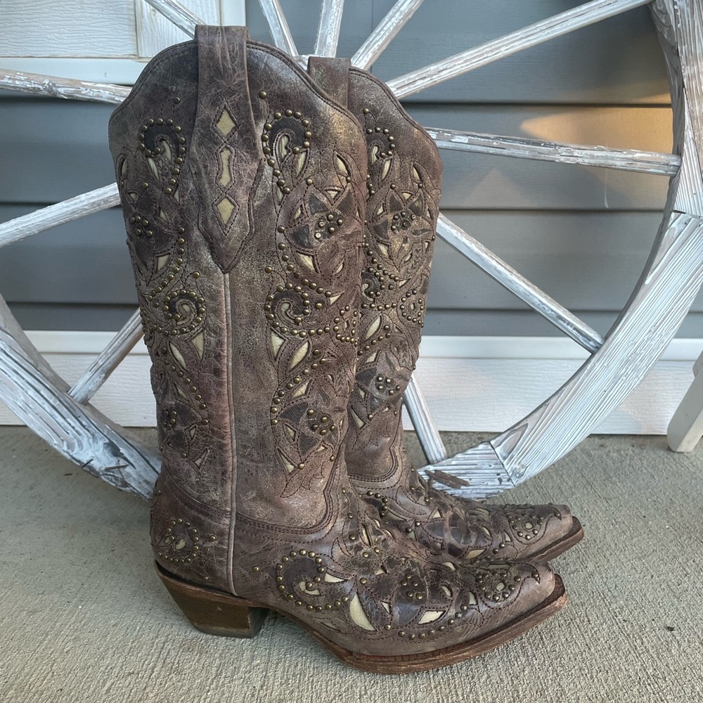 CORRAL WOMENS DISTRESSED INLAY STUDDED WESTERN COWBOY BOOTS SIZE 7.5